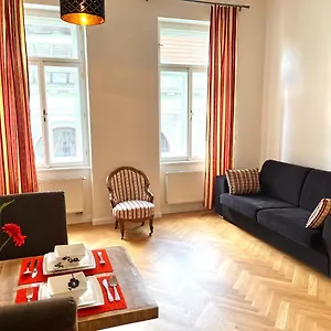 Amazing Zborovska Appartamento Praga